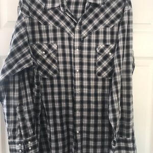 Men’s snap button up western. 💥2/$20 all shirts.